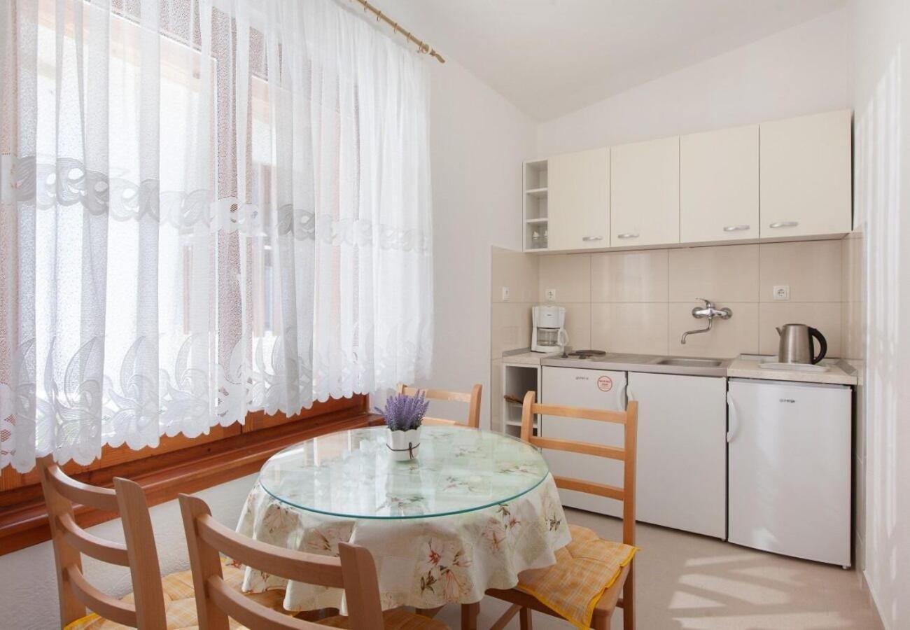 Apartment Ante M Brela Exteriör bild